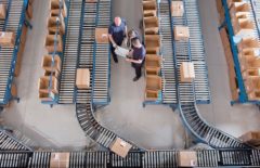 ¿Quién asume los costes de las operaciones de logística inversa?